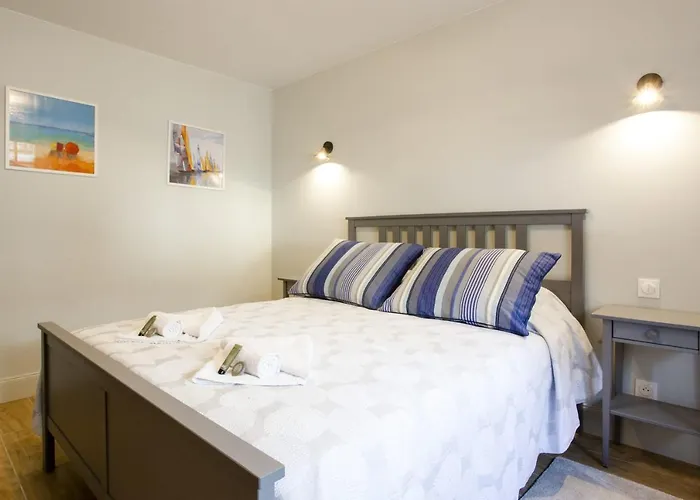 Frias - 3 Etoiles - Welkeys * Biarritz