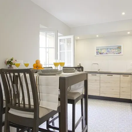 Frias - 3 Etoiles - Welkeys Apartment *